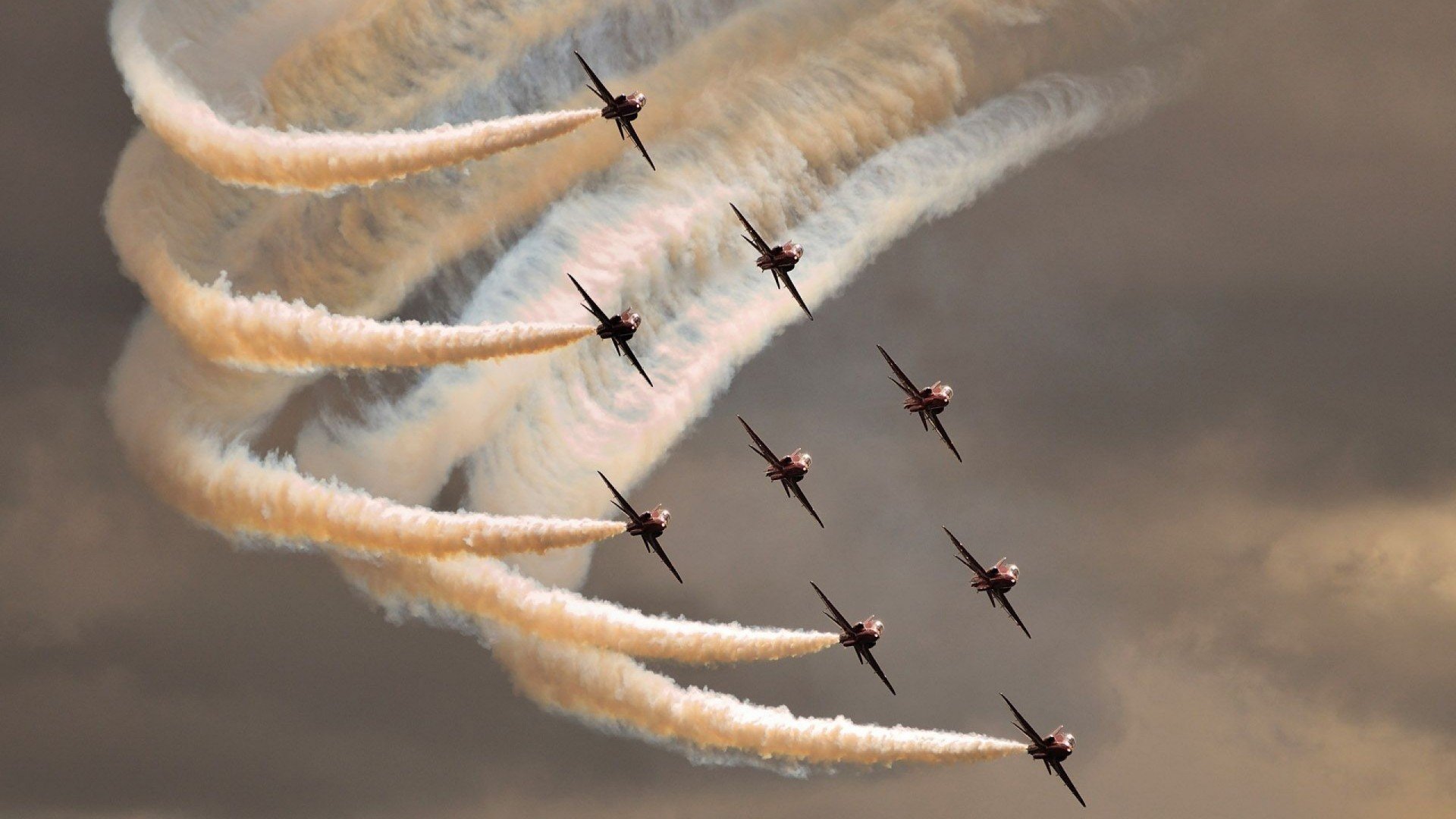 九游电竞中心-“最疯狂的搞笑瞬间，看暖场趣味片段”，搞笑场面